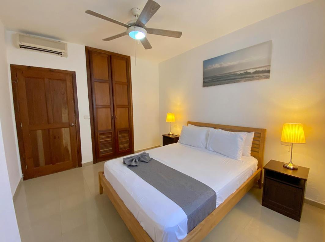 Blue Ocean Beachfront Villas & Apartments - Wifi, Pool, Bbq, Playa Los Corales Punta Cana Exterior photo